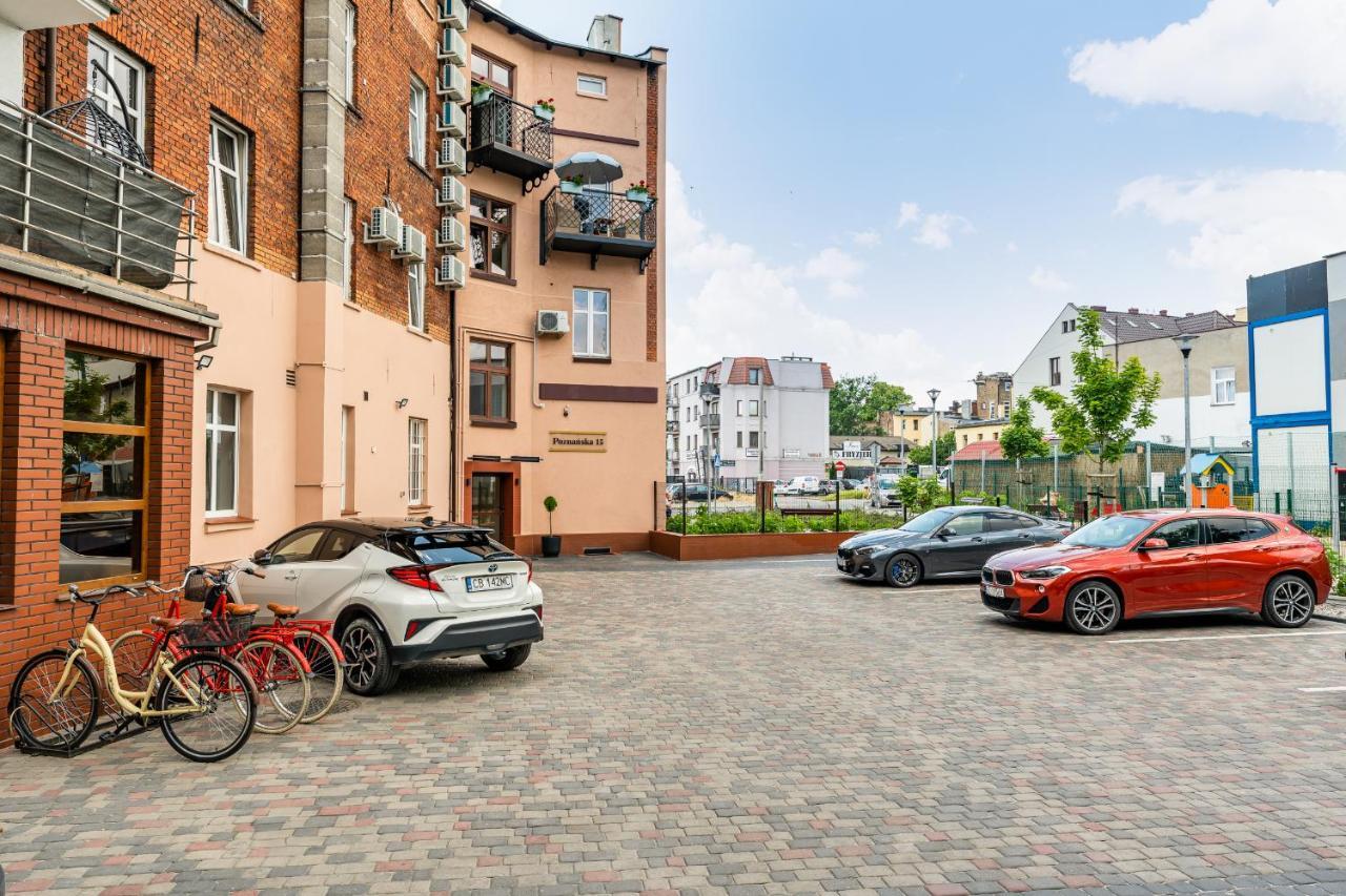 Poznanska 15 *